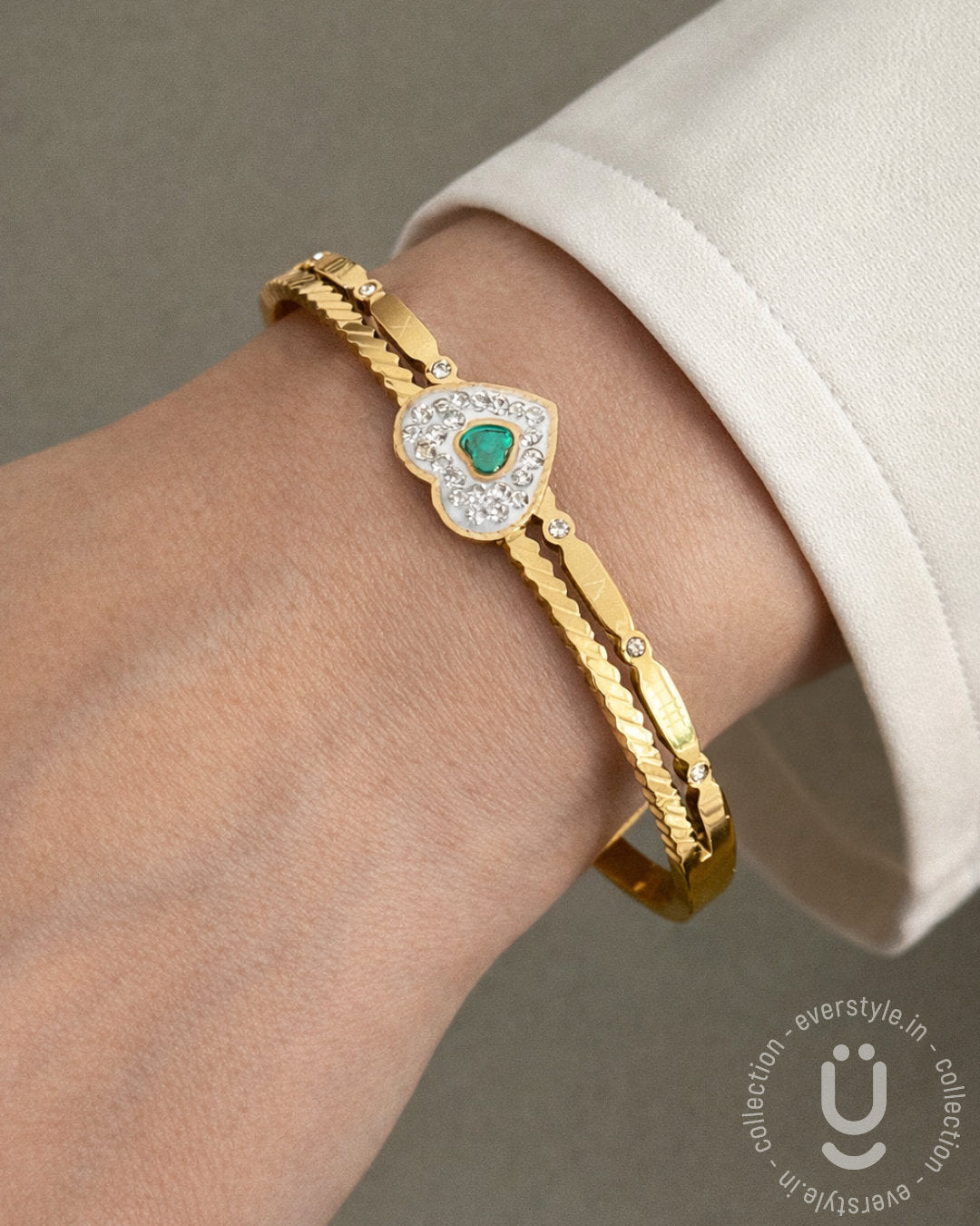 Anti-Tarnish Gold Bangle size Adjustable Medium