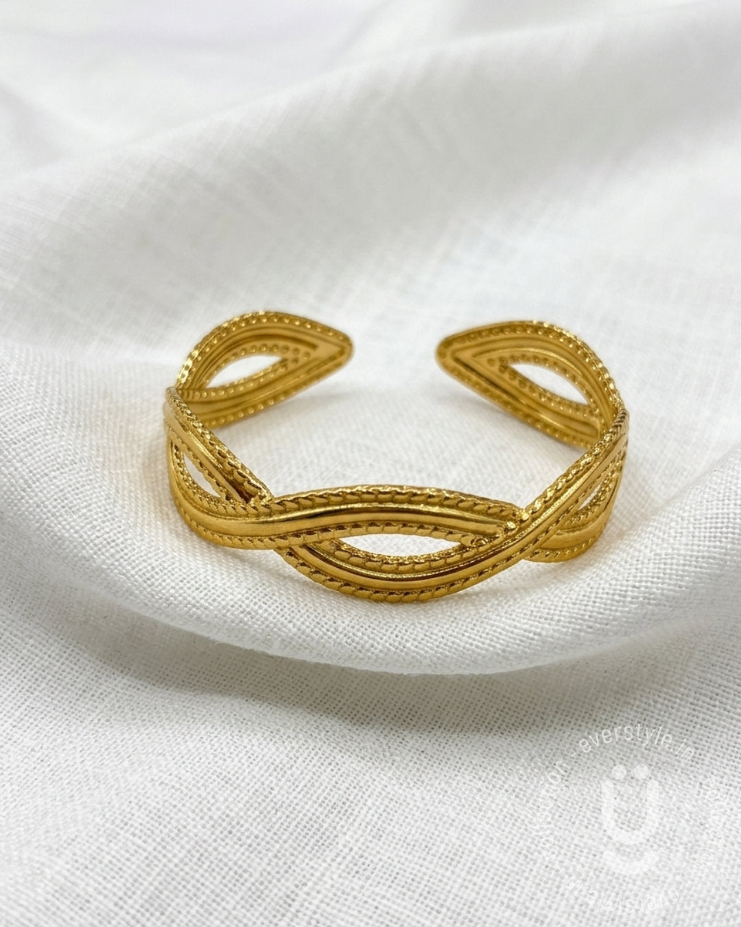 Anti-Tarnish Gold Bangle size Adjustable Medium