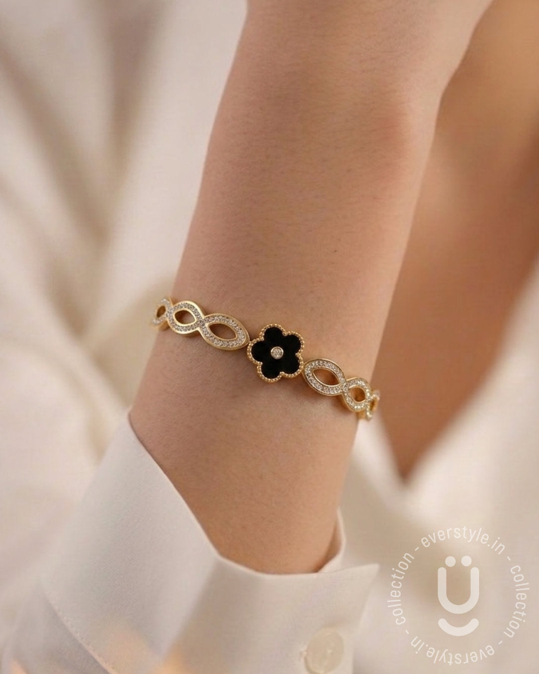 Anti-Tarnish Gold Bangle size Adjustable Medium