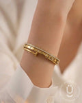 Anti-Tarnish Gold Bangle size Adjustable Size 2.2