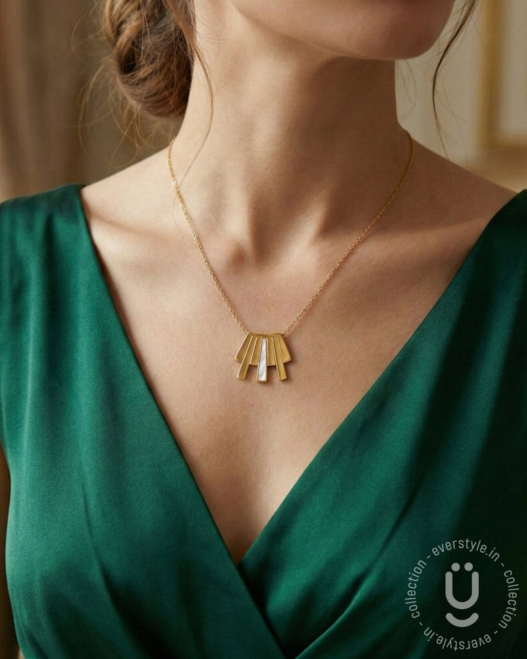 Anti-Tarnish Gold Pendant Necklace